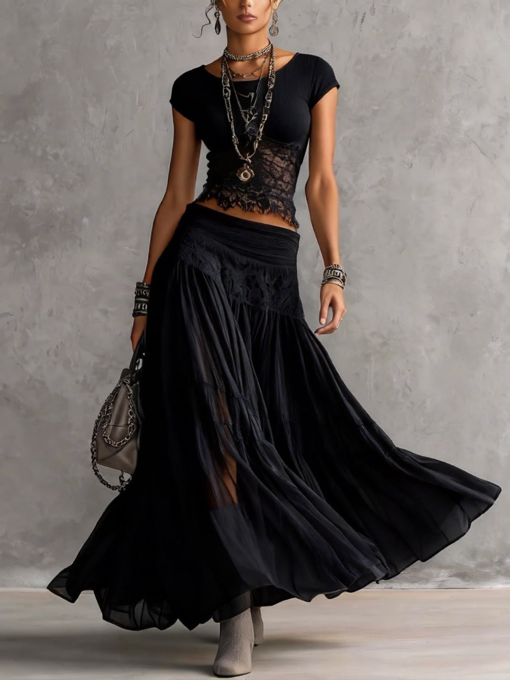 Conjunto de top de encaje negro semitransparente y falda maxi plisada
