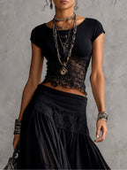 Conjunto de top de encaje negro semitransparente y falda maxi plisada