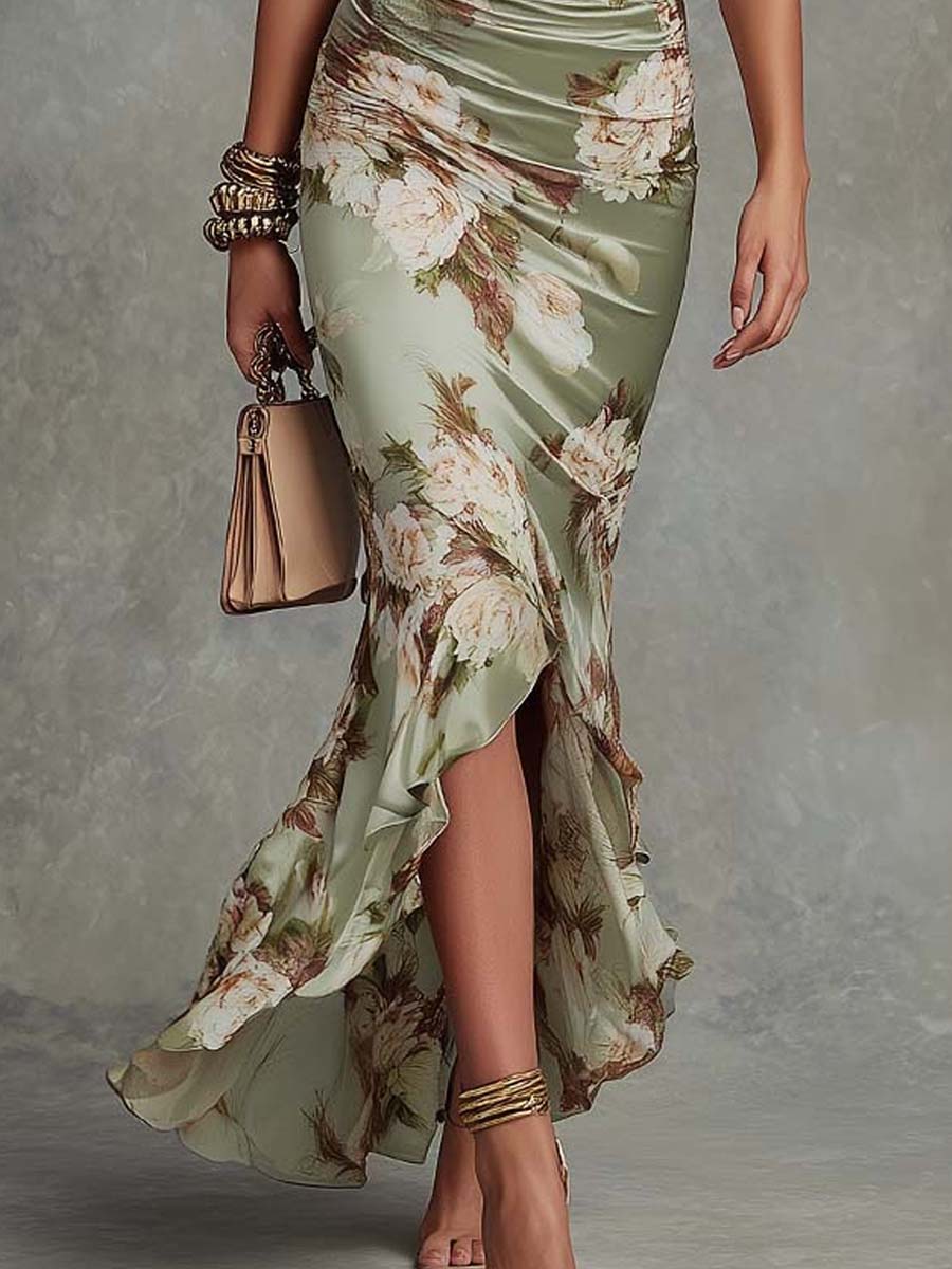 Vestido maxi asimétrico de satén verde con flores
