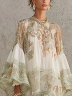 Vestido mini de gasa verde a rayas con mangas de volantes