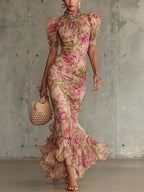 Vestido maxi con estampado de rosas vintage y mangas abullonadas