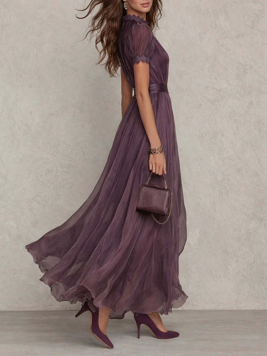 Vestido maxi de gasa morado con escote tipo abertura