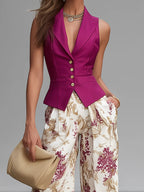 Conjunto de chaleco rosa y pantalón ancho floral