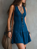 Vestido mini sin mangas con escote en V
