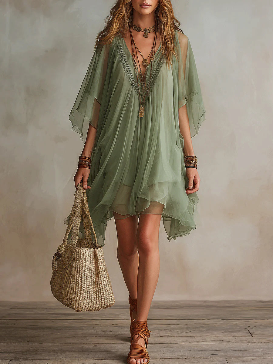 Vestido mini vaporoso verde de gasa con escote en V