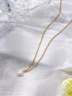 Collar Minimalista con Colgante de Perla