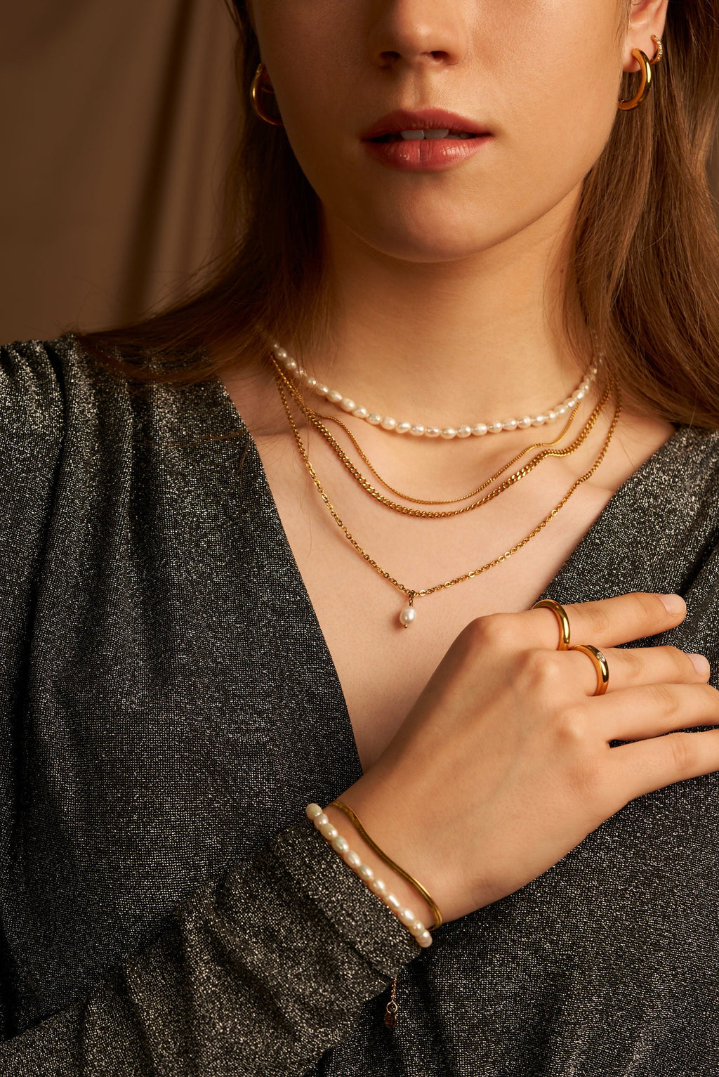 Collar Minimalista con Colgante de Perla